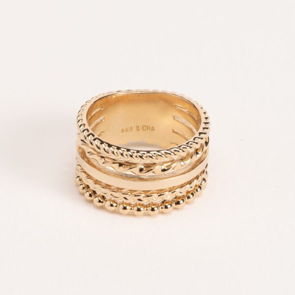BAGUE Ana & Cha